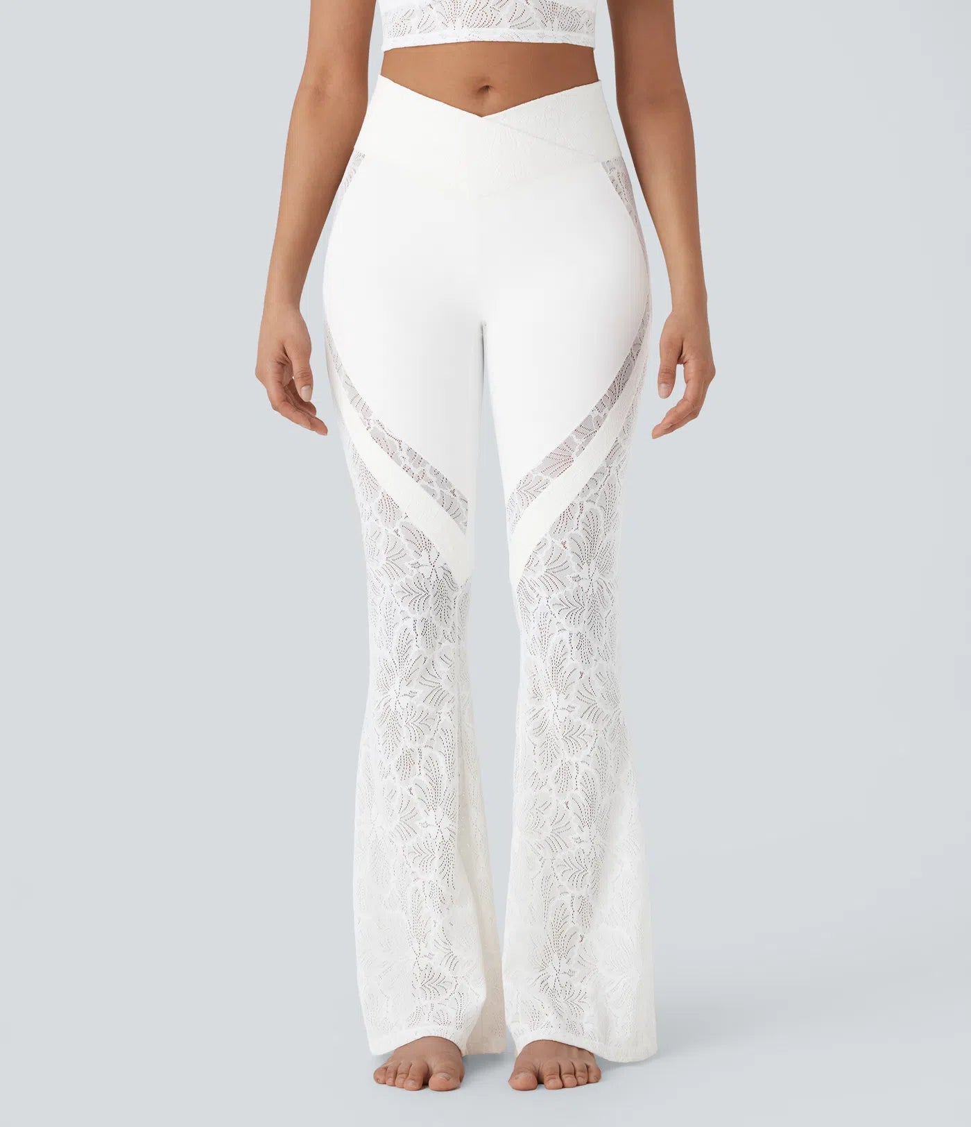 Éveil™ | Legging de yoga évasé avec taille haute et détails en dentelle