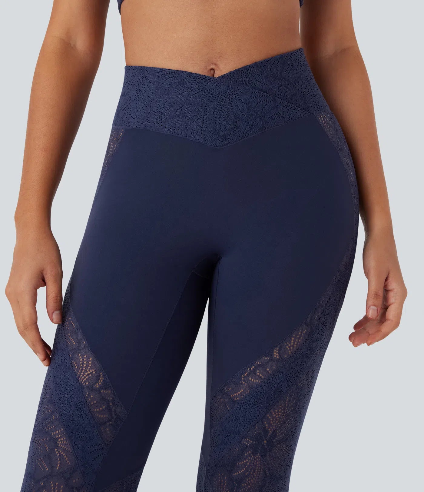 Éveil™ | Legging de yoga évasé avec taille haute et détails en dentelle
