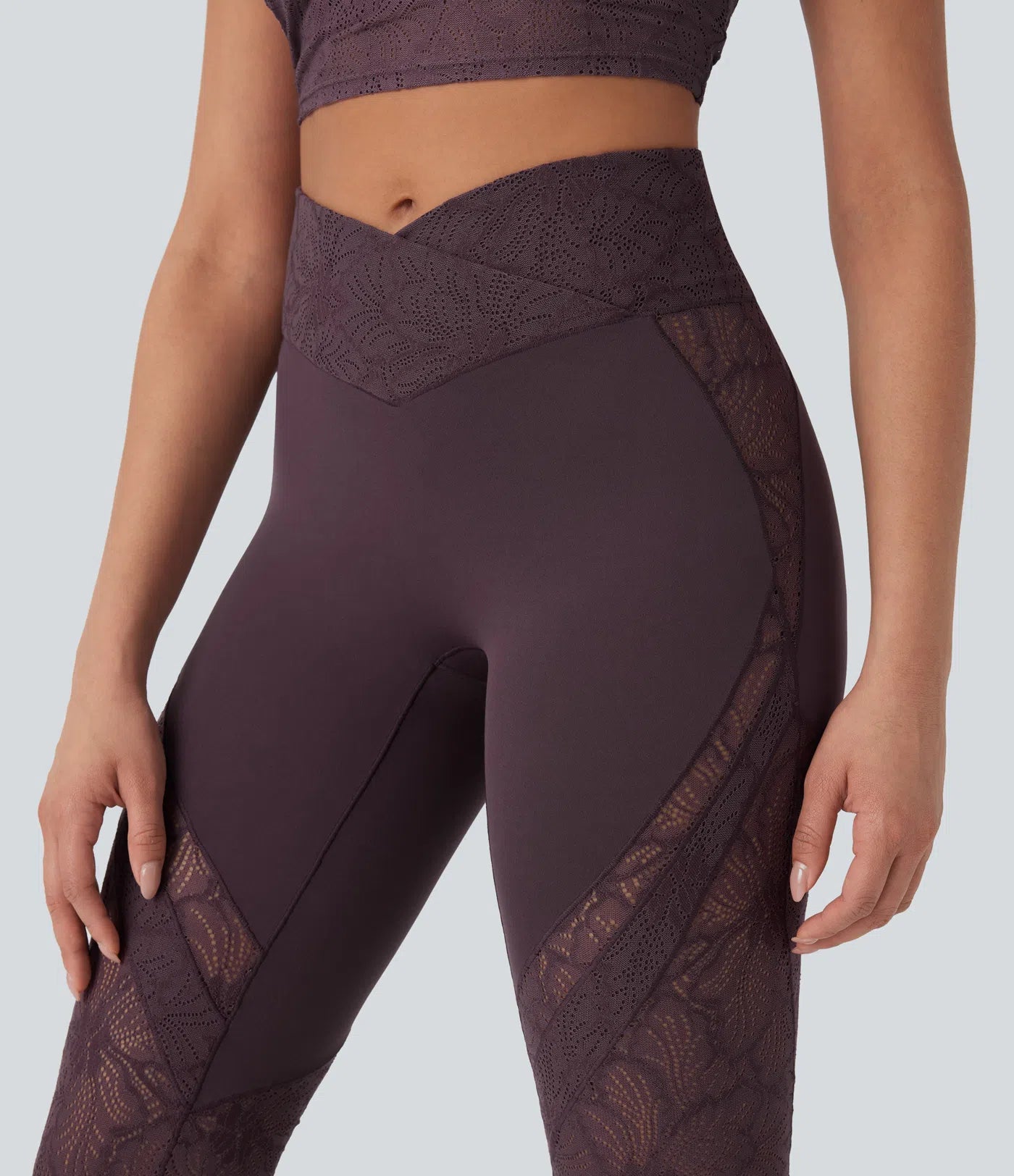 Éveil™ | Legging de yoga évasé avec taille haute et détails en dentelle