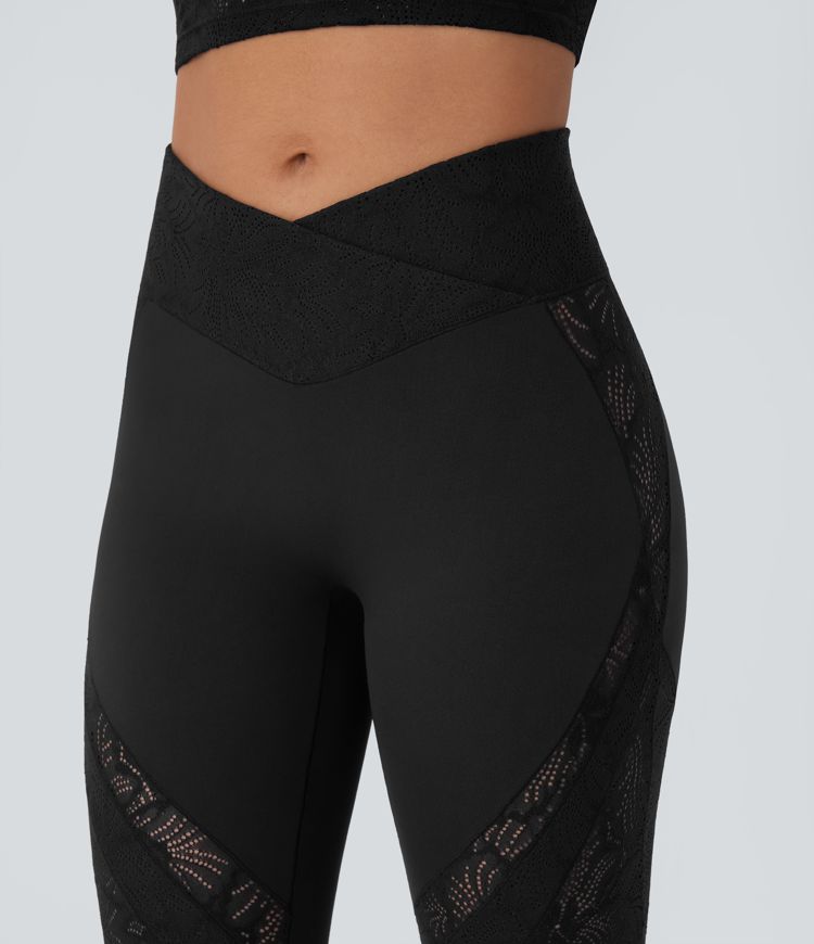 Éveil™ | Legging de yoga évasé avec taille haute et détails en dentelle